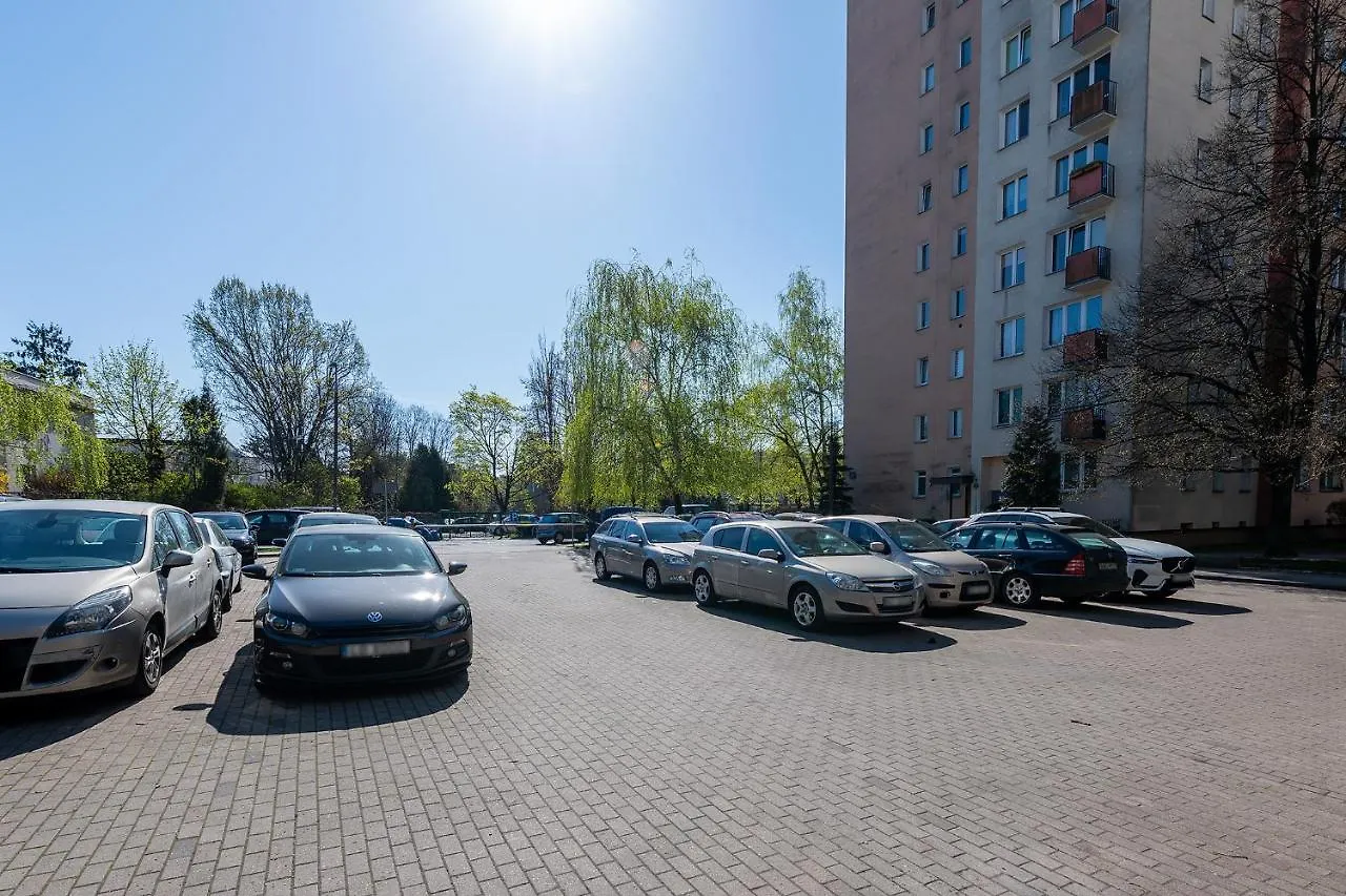 Maklakiewicza 17 - 700M Od Szpitala Mswia - 4Km Do Lotniska Chopina - Maly Balkon - Piekny Widok Na Centrum Warszawy location